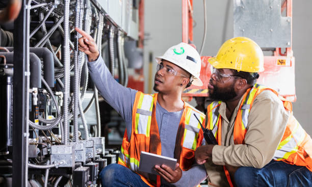 Professional Electrician in Woodlawn Beach, FL